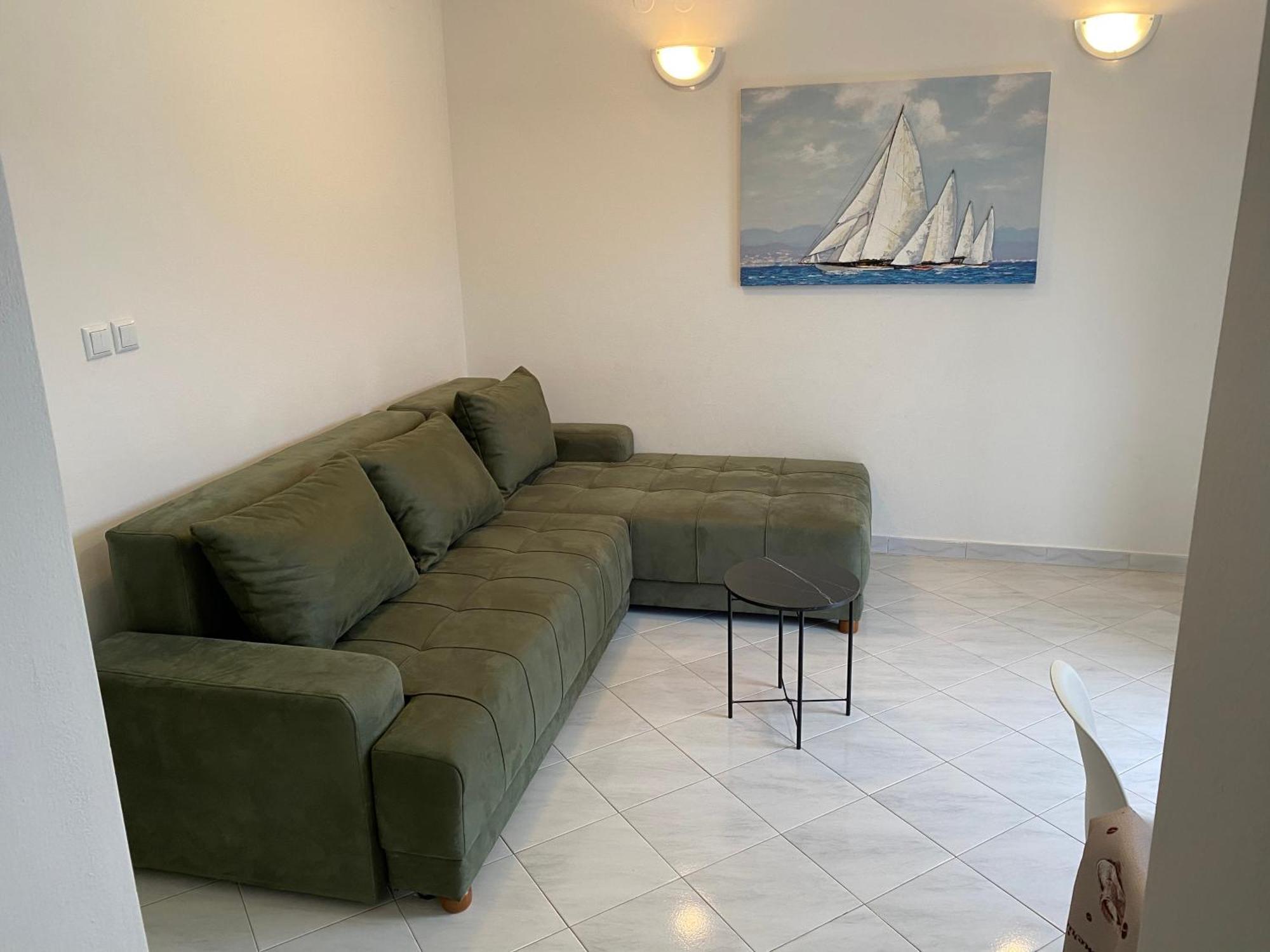 Nela Apartment Rabac Esterno foto
