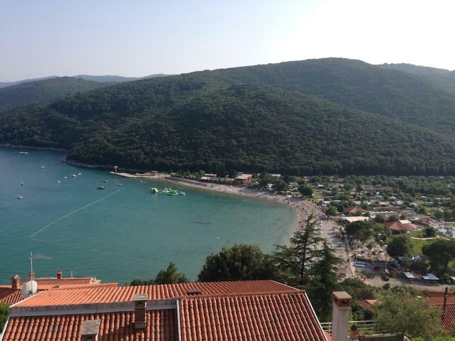 Nela Apartment Rabac Esterno foto